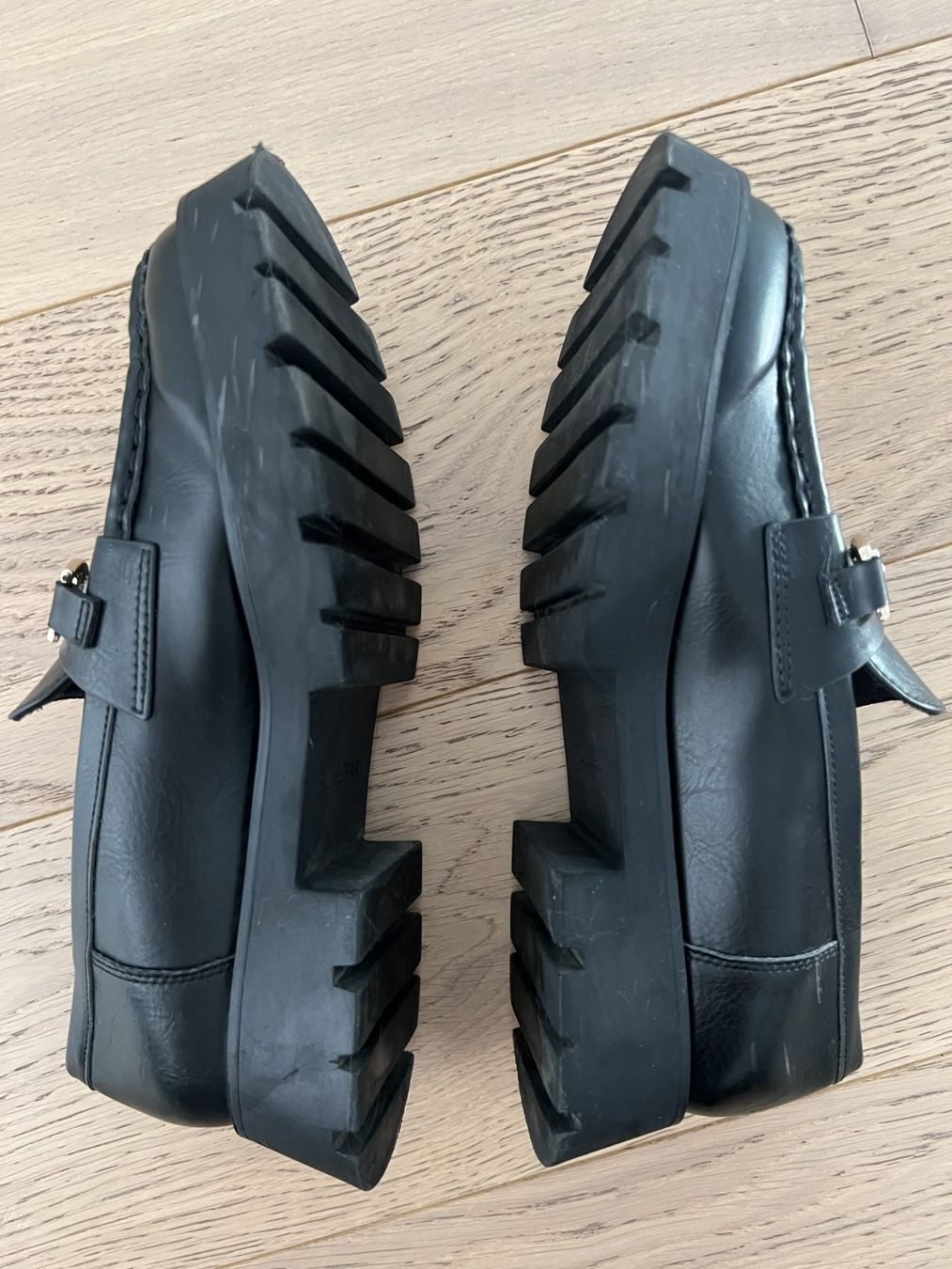 Pull&Bear Scarpe da donna: Mocassins Pull&Bear noir taille 38 – Usato da Orsières venduto da far_5lp2 1