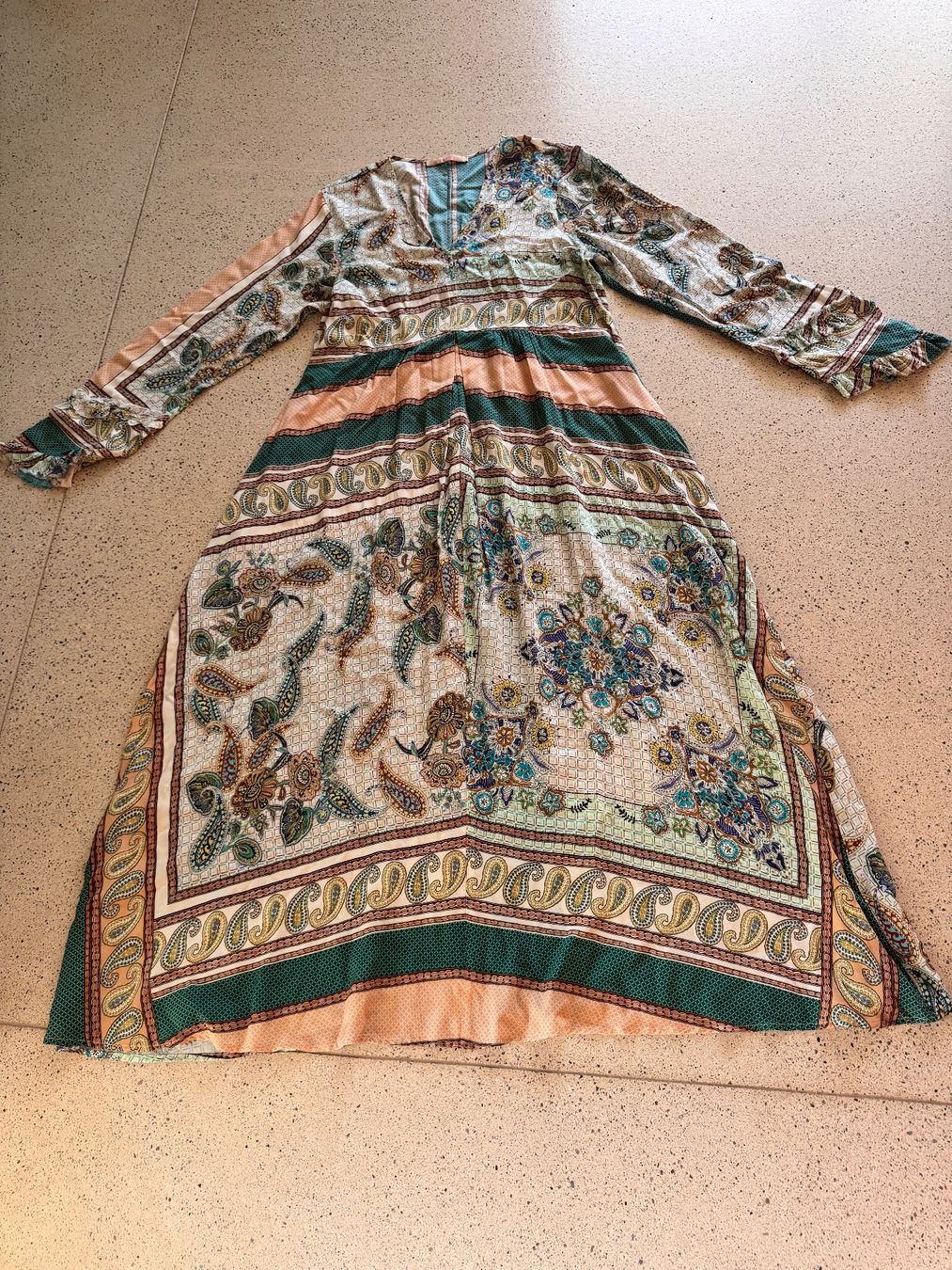 Kleider: Kleid La Camicia – Neu (gemäss Beschreibung) aus Uerkheim von erdf 1