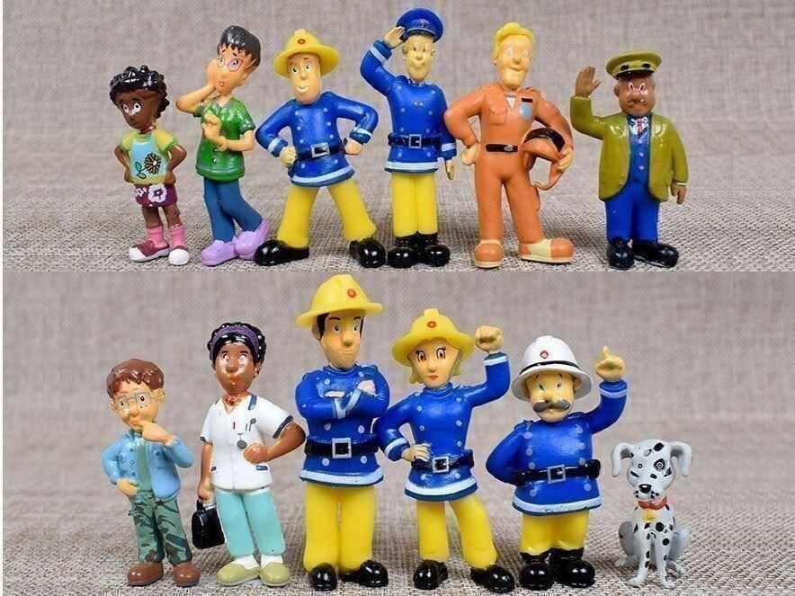 Statuette: 12 FEUERWEHRMANN SAM - FIGUREN - FIREMAN SAM MIT NORMAN – Nuovo e nell'imballaggio originale da Kriens venduto da swissgadget 2