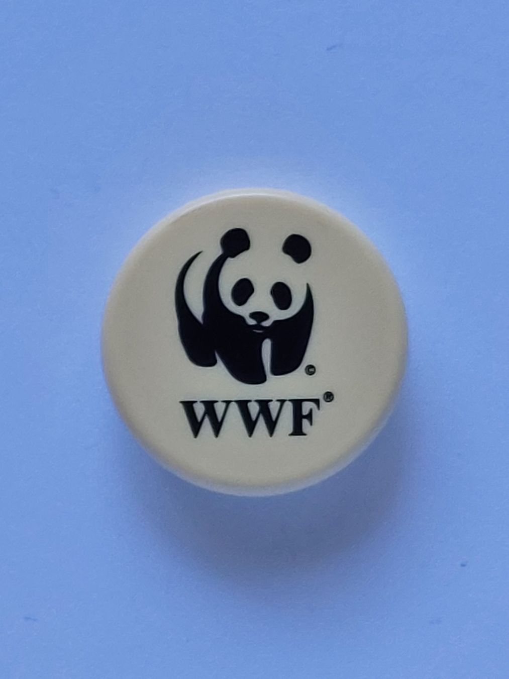 Calamite: Kühlschrankmagnet "WWF" mit Pandabär – Usato da Liebefeld venduto da Helveticus6