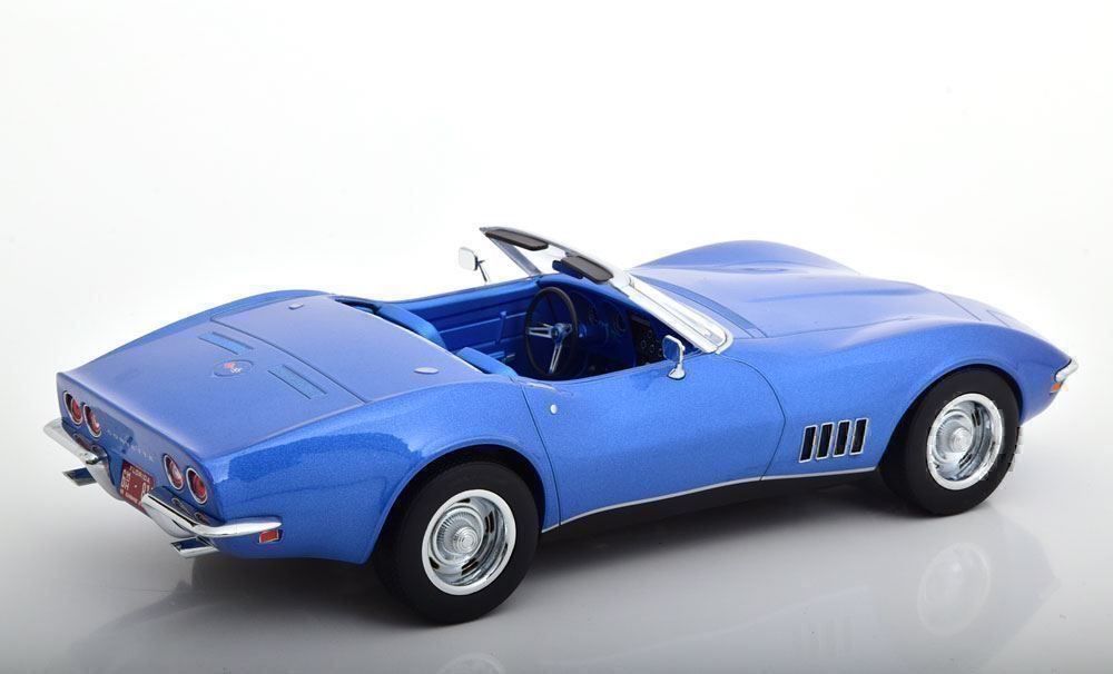 Chevrolet Modellini d'auto: Chevrolet Corvette Convertible 1:18 – Nuovo e nell'imballaggio originale da Erlenbach im Simmental venduto da Model_box 5