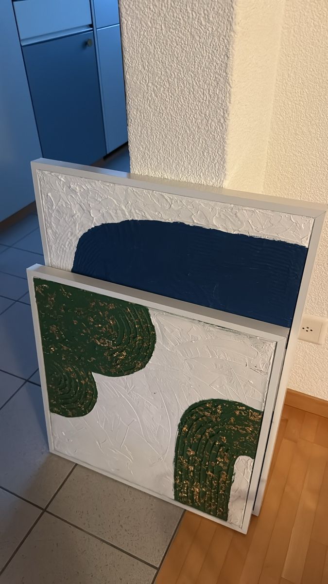 Poster & Bilder: Zwei Leinwände mit Keilrahmen – Gebraucht aus Mörschwil von Seegurke18 1