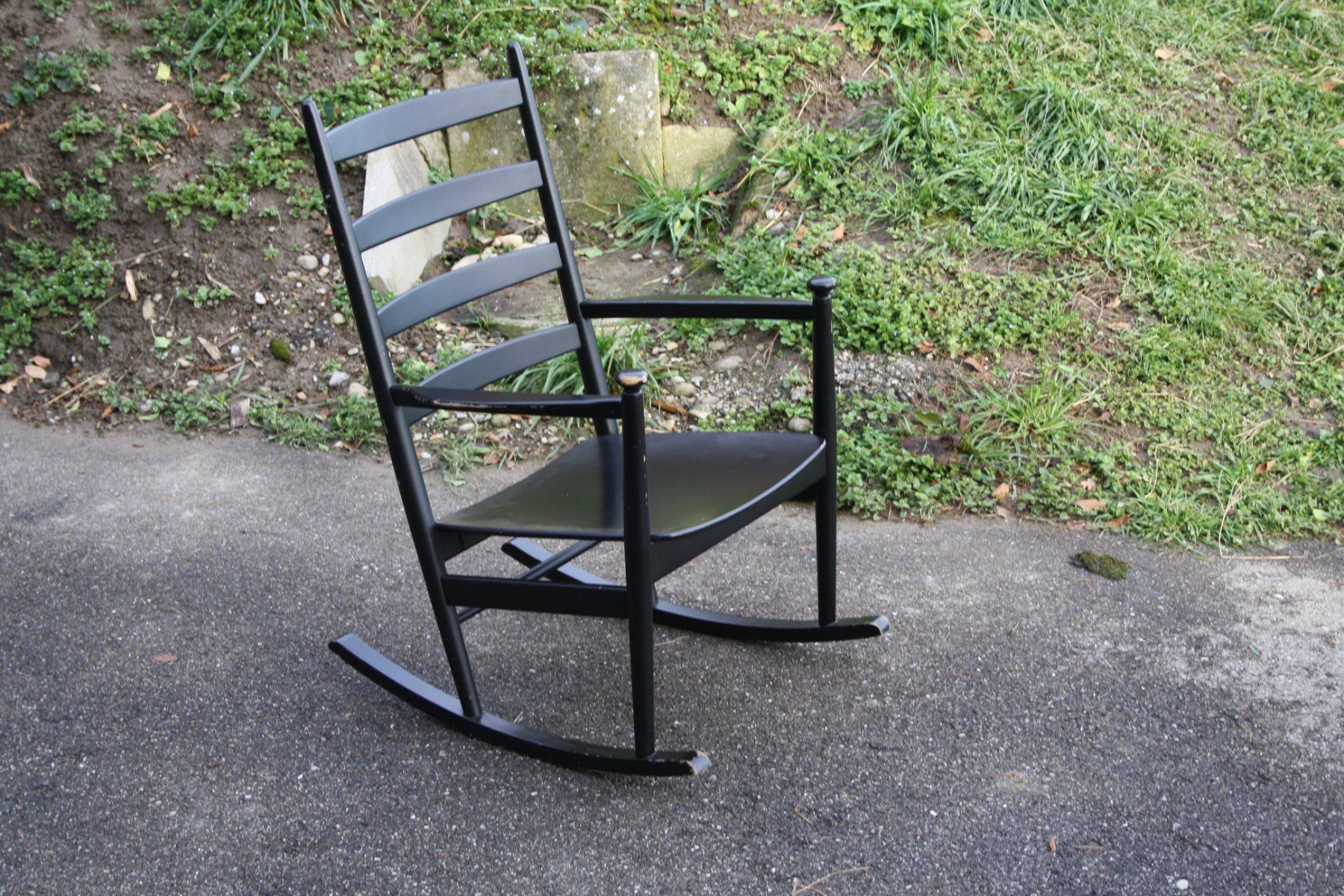 Sedie: VINTAGE SCHAUKELSTUHL – Usato da Wauwil venduto da Pneuedy