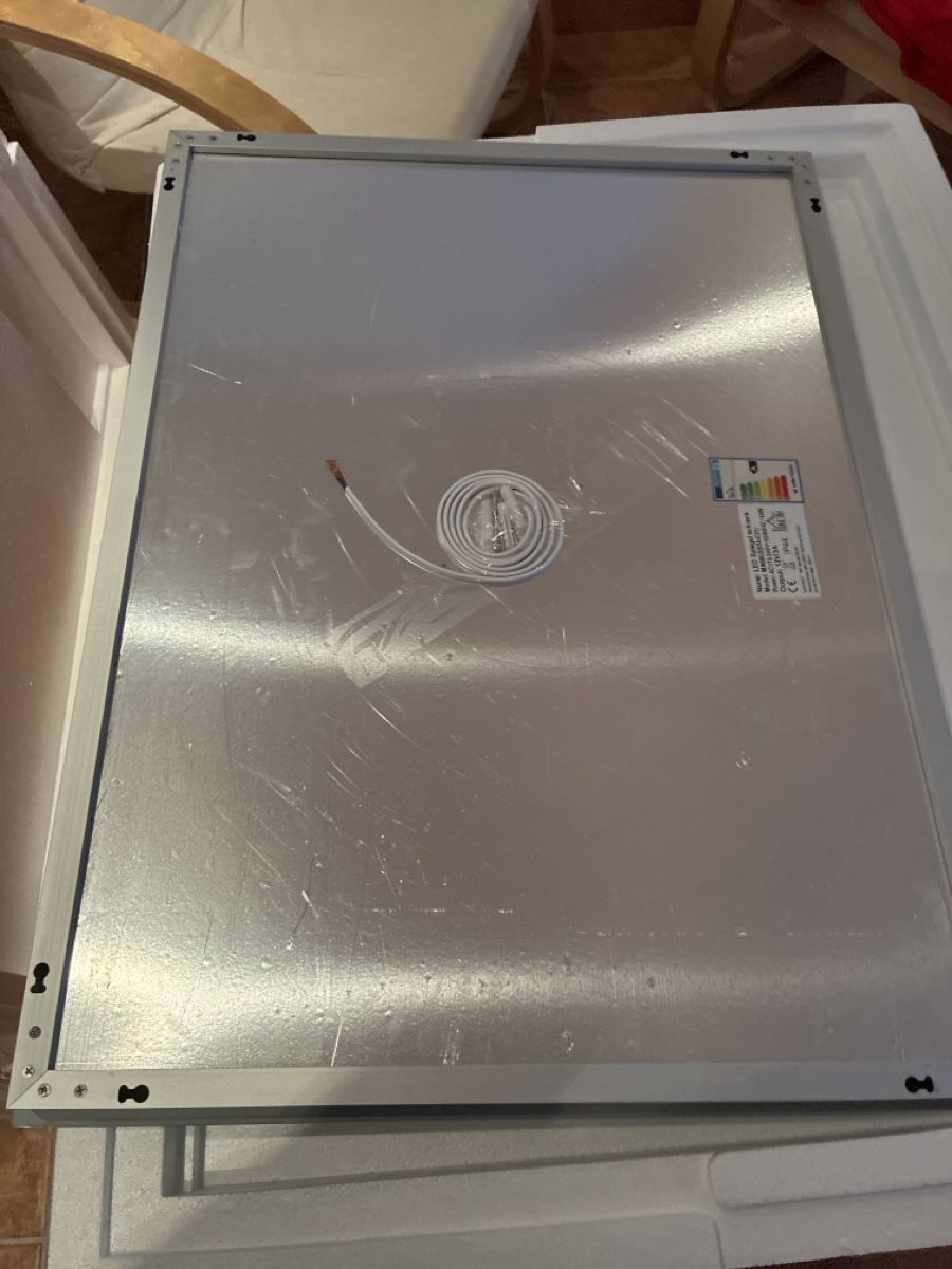 Spiegelschränke: Badezimmer-Spiegel LED – Neu und originalverpackt aus Esslingen von HP1973 1