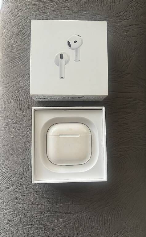 Apple Kopfhörer: Apple Airpod 4 mit Noise Cancel – Gebraucht aus Rheineck von fabiennekx 1