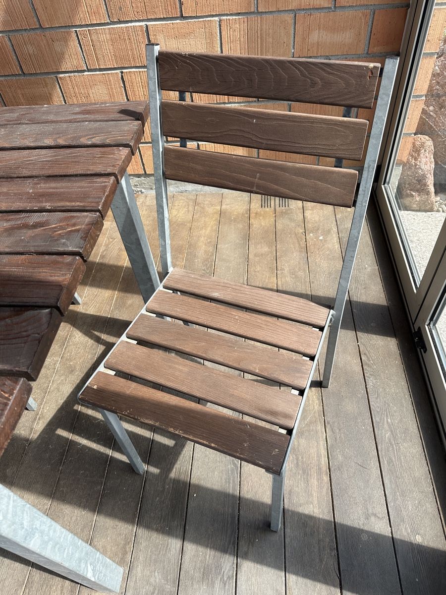 Set di tavolo e panche: Gartentisch Metall Holz mit 6 Stühlen Gebraucht – Usato da Hirzel venduto da Boerge 4
