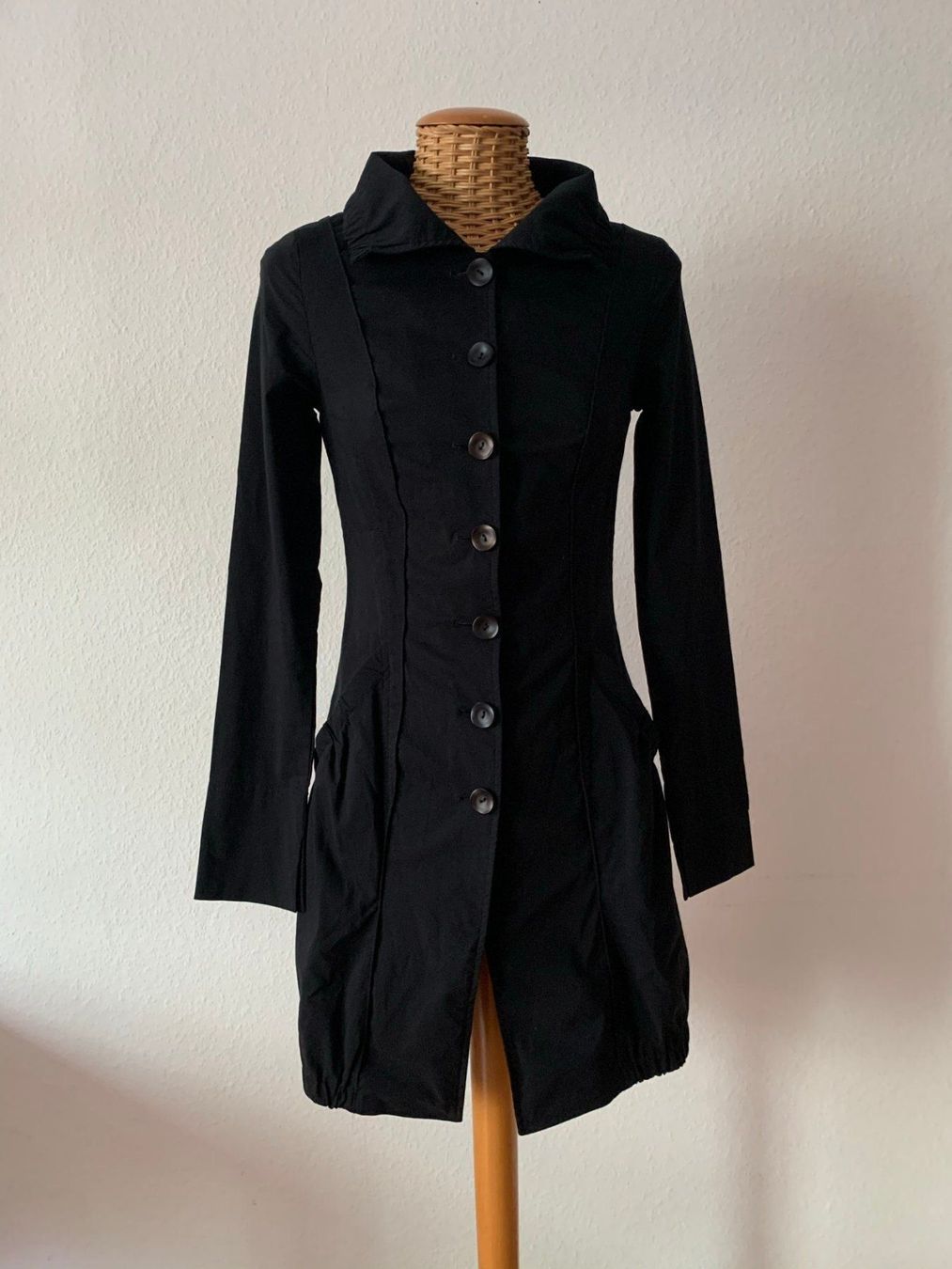 Vestiti: SYNDICATE - Kleid schwarz 34 – Usato da Zürich venduto da Diazaio