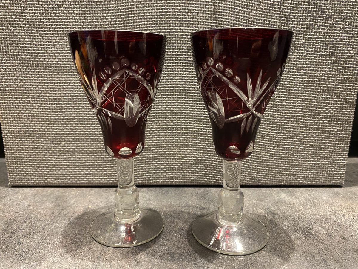Bicchieri: Verre à pied – Nuovo (secondo la descrizione) da Renan BE venduto da tiftiff