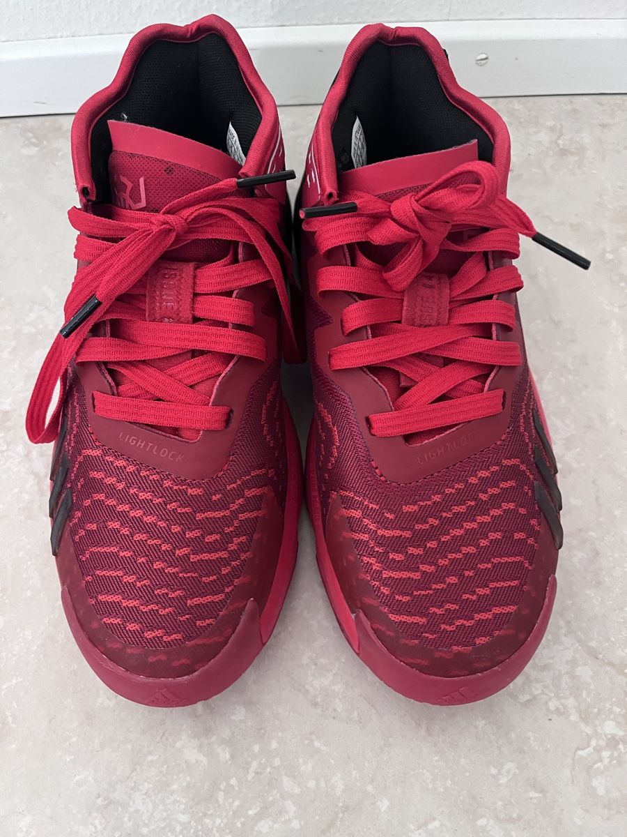 Adidas Herrenschuhe: Adidas Basketball-Schuhe – Neu und originalverpackt aus Zug von raq_9vyp