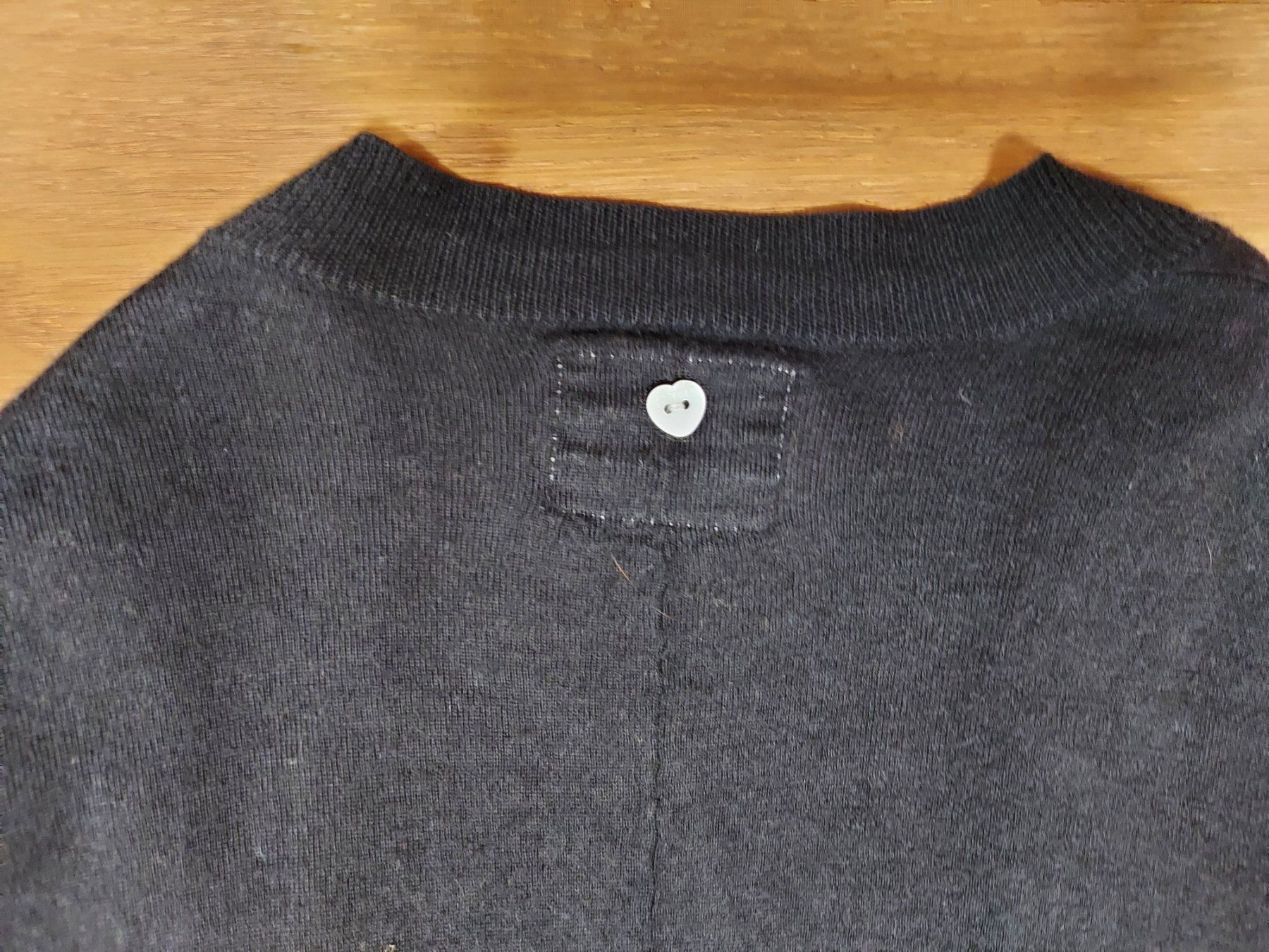 Giacche: Leichte Kaschmirstrickjacke von FTC Gr.M – Usato da Innertkirchen venduto da bartik99 2