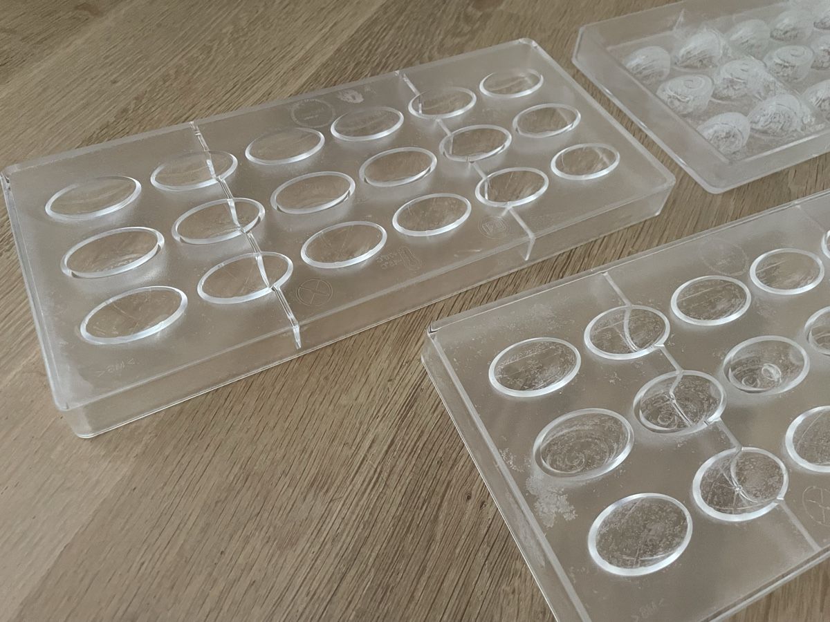 Moules à gâteaux: 8x Pralinenformen à 30, Polycarbonat – D'occasion à Dällikon par Marcofloro 1