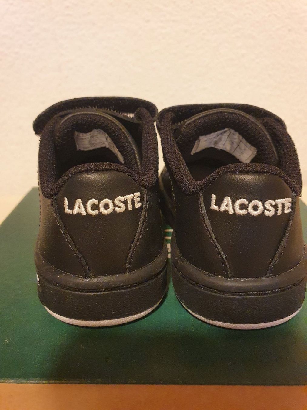 Schuhe für Jungen: Baskets noir Lacoste – Neu und originalverpackt aus Genève von rescateCH 2