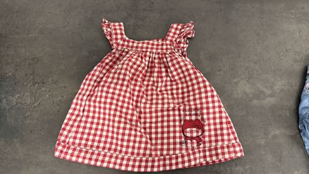 Oysho Hello Kitty Kleid Gr. 4–5 Jahre – rot/weiss Vichy Karo