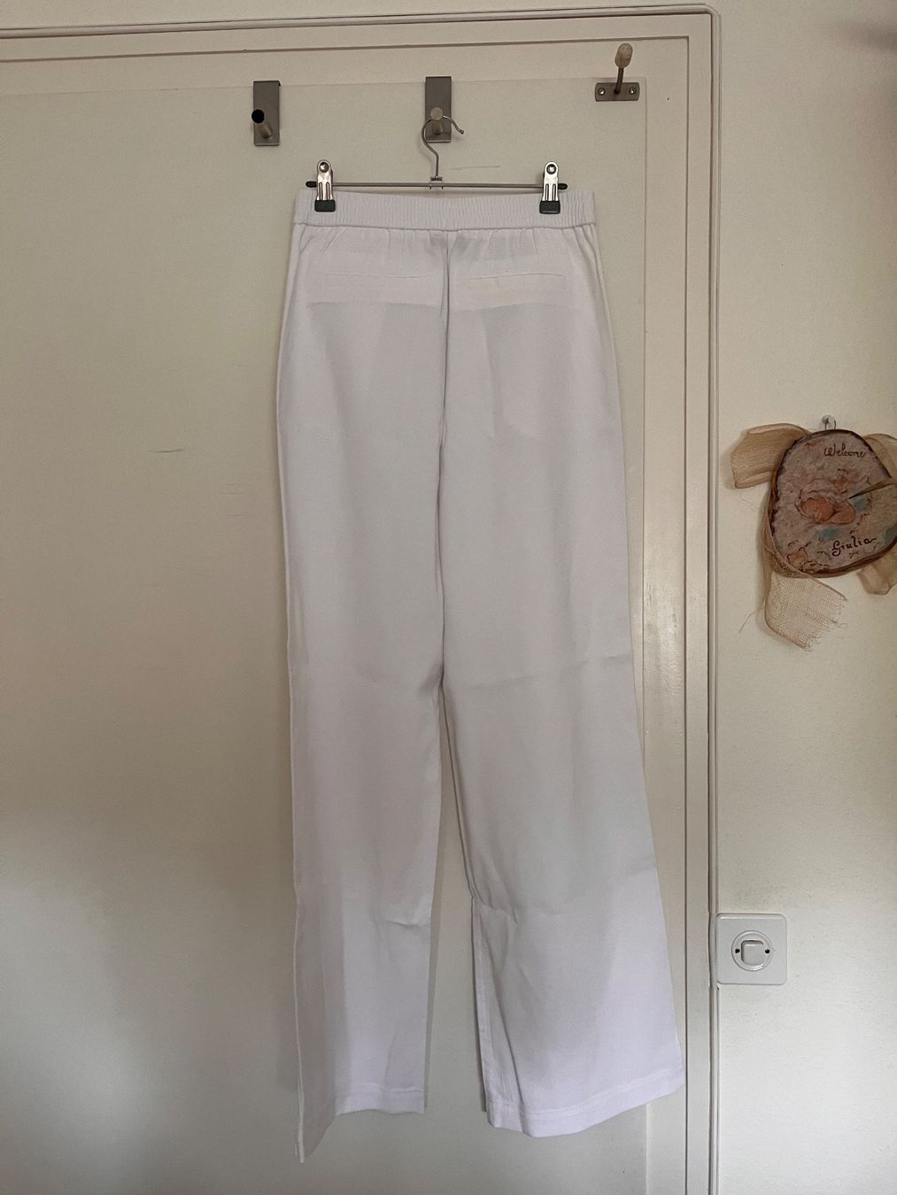 Tally Weijl Pantaloni: Pantalon large type de costume blanc – Usato da Genève venduto da giulia_almnn 1