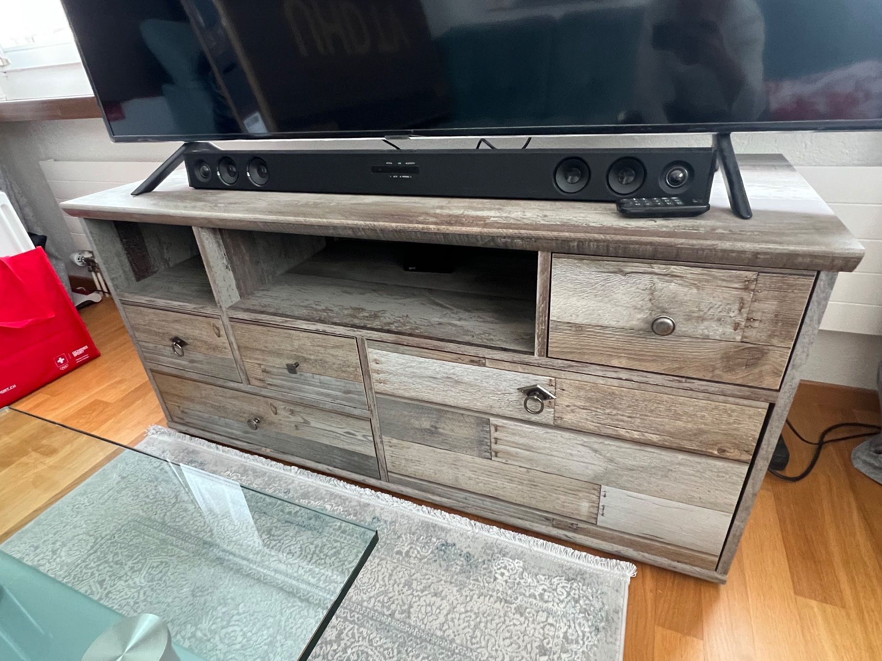 Mobili TV: TV-Möbel / Sideboard im Vintage Look – Usato da Richterswil venduto da ang_2vks