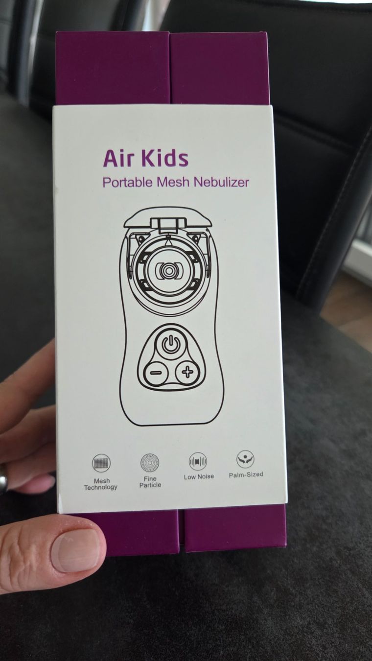 Attrezzature mediche: Air Kids portable Mesh Nebulizer – Usato da Volketswil venduto da LaureaZ 2
