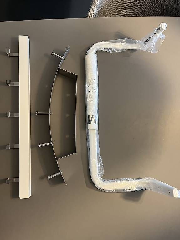 Guardaroba: Garderobe Wand – Usato da Zürich venduto da Uki02