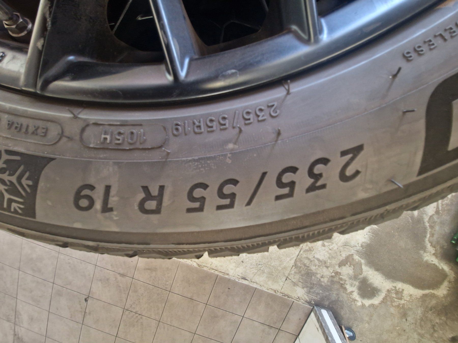Pneumatici & Ruote complete: Winterräder 19" Mercedes – Usato da Meilen venduto da Schruubetoni 1