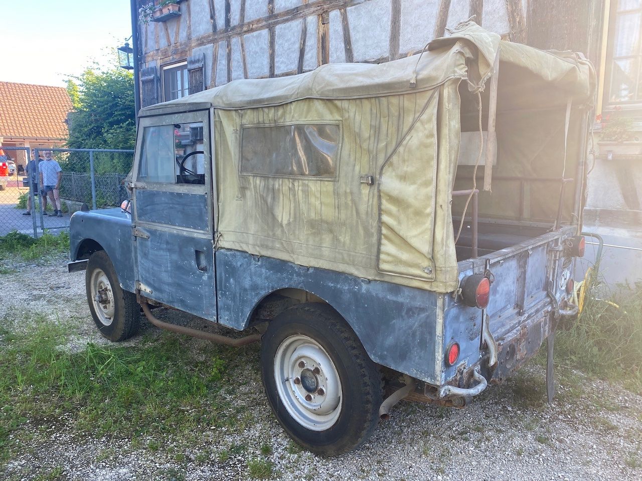 Land Rover Automobili: Land Rover Serie 1 86" – Difettoso da Sirnach venduto da MaechlerAutomobile 2