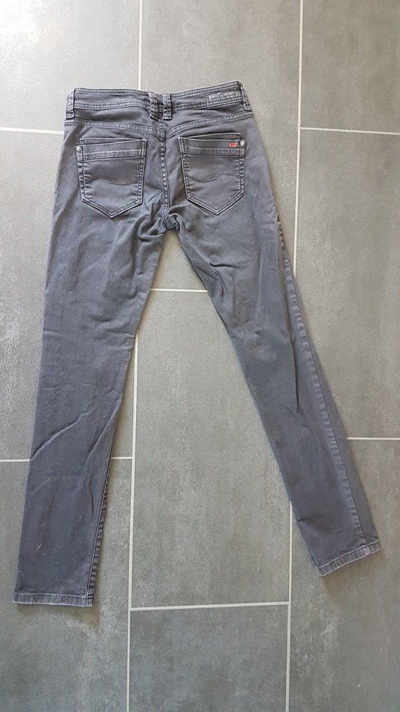 Jeans: Damen Jeans von Q/S – Usato da Giswil venduto da online-Brockenhaus 1