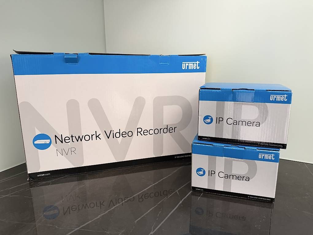 Videocamere: Registratore con due videocamere Urmet – Usato da Locarno venduto da Hgp.promozioni