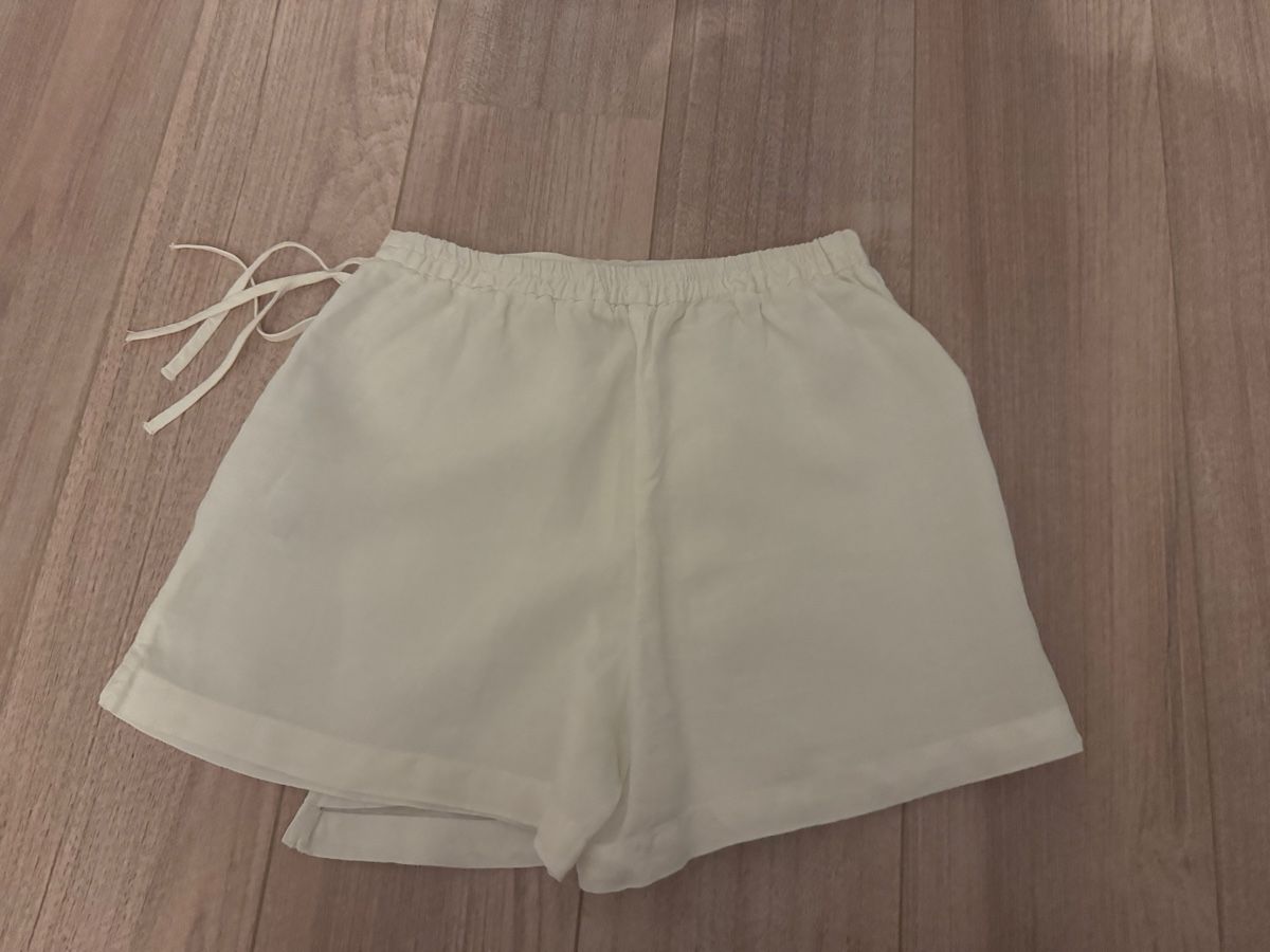 Zara Vestiti & Gonne: Mädchen Hosenrock Leinen weiss Gr. 140 – Usato da Bonstetten venduto da VCLS 1