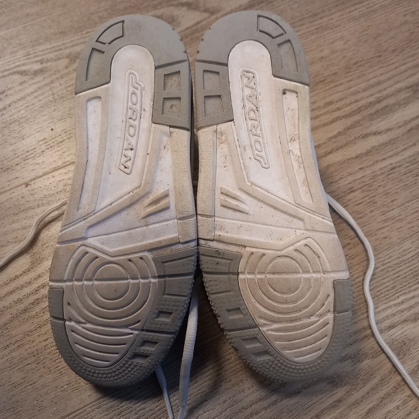 Jordan Scarpe per ragazzi: basket jordan taille 35 – Usato da Chavannes-de-Bogis venduto da senator635 4