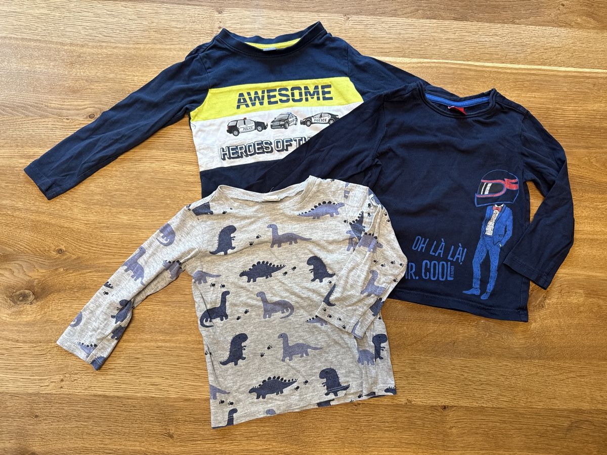 Pullover & Sweatshirts: Jungen Sweatshirt Set Gr. 92-98 – Gebraucht aus Rohr b. Olten von -FaLu-
