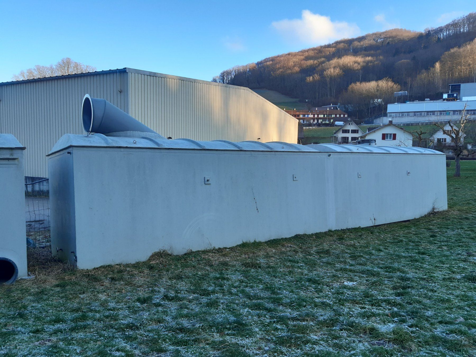 Contenitori edile: Container aus GFK – Usato da Hergiswil NW venduto da Ginete