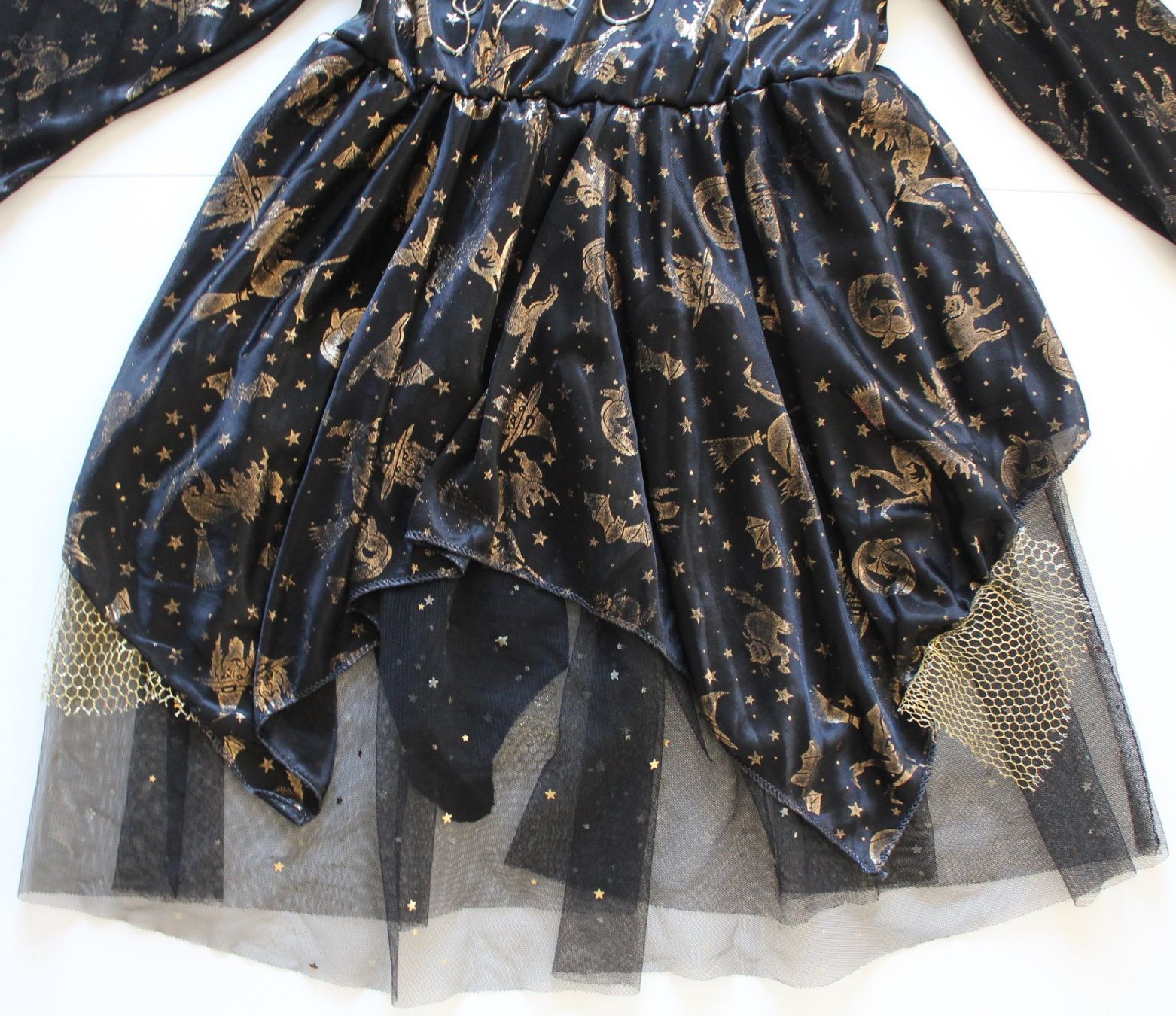 Costumi: Costume sorcière / Hexe t. 5 - 6 – Usato da Peseux venduto da CoolShoping 5