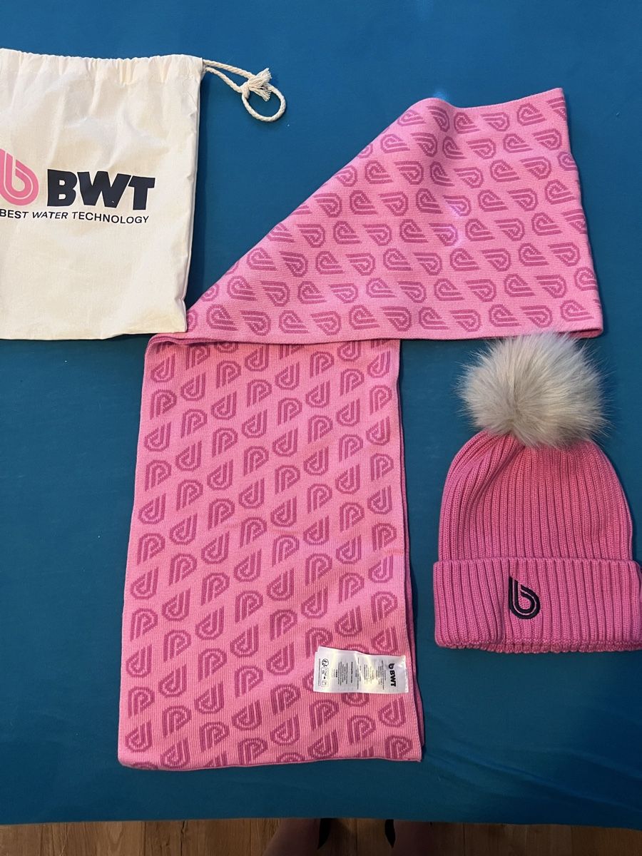 Lotti di vestiti: BWT Mütze und Schal Pink – Nuovo (secondo la descrizione) da Breitenbach venduto da Saskia.Betschart