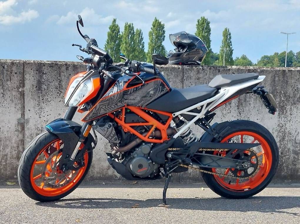 Strasse: KTM Duke 390 – Gebraucht aus Bassersdorf von DokkoJP