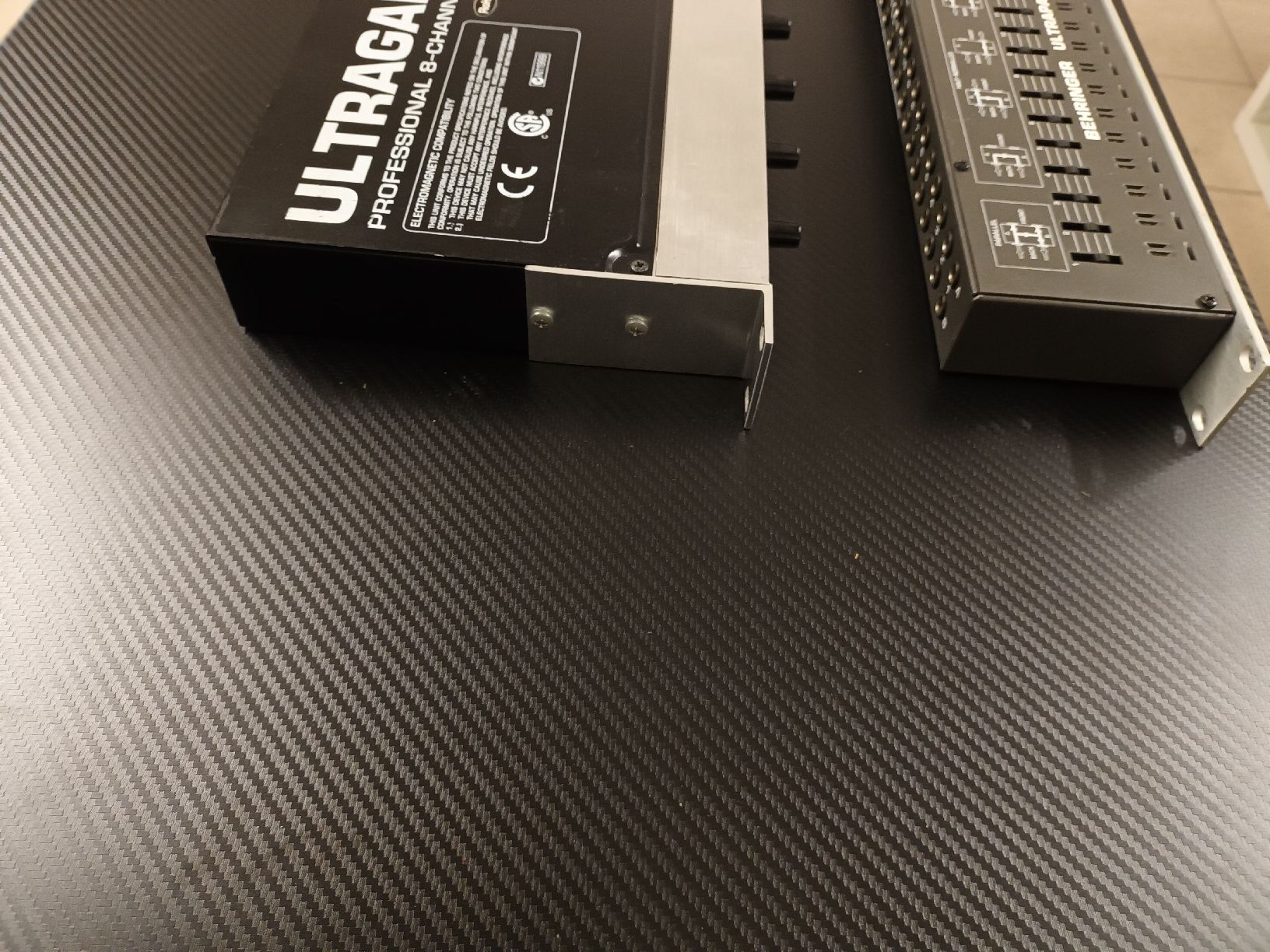 Console di mixaggio: Behringer Ultragain Pro-8 ADA8000 + Ultapatch PX 2000 – Difettoso da Caneggio venduto da matte123 4