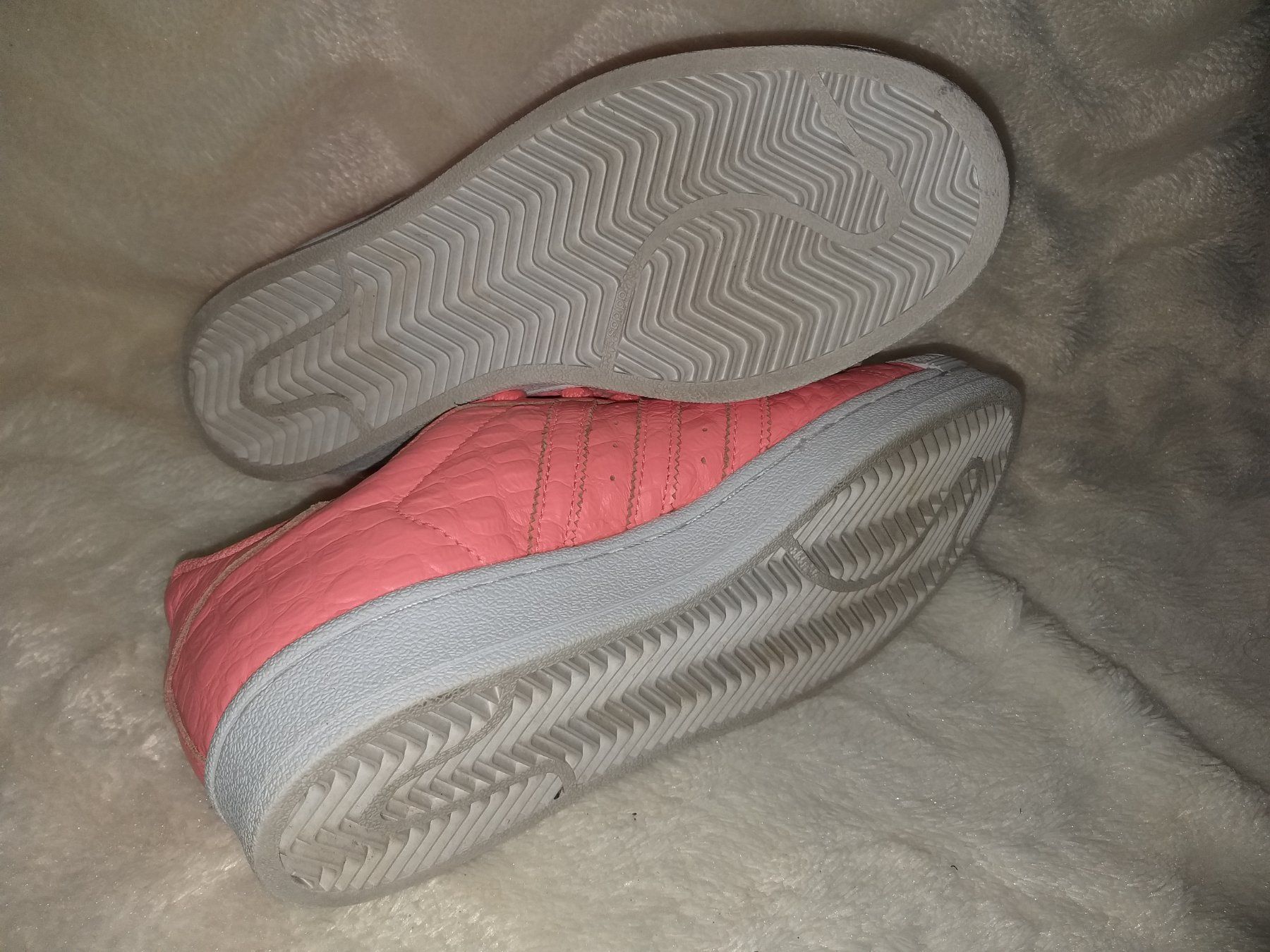 Adidas Scarpe da donna: Chaussures / Schuhe ADIDAS    Pointure / Nummer 38 2/3 – Usato da Cossonay-ville venduto da Super-Price-Quality 5