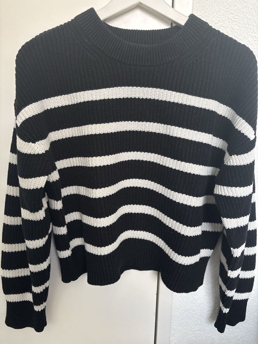 H&M Pullover & Sweatshirts: Pullover H&M S 36 – Gebraucht aus Sarnen von leonie.vera 1