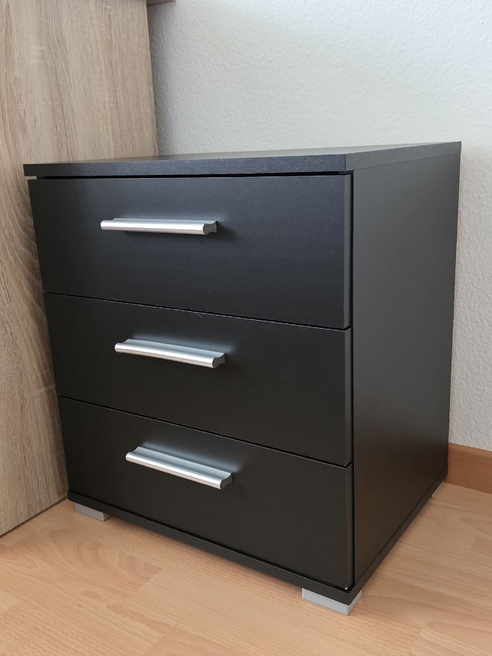Conforama Nachttische: schwarz Nachtisch Conforama – Gebraucht aus Oensingen von Fat_v5w7 5