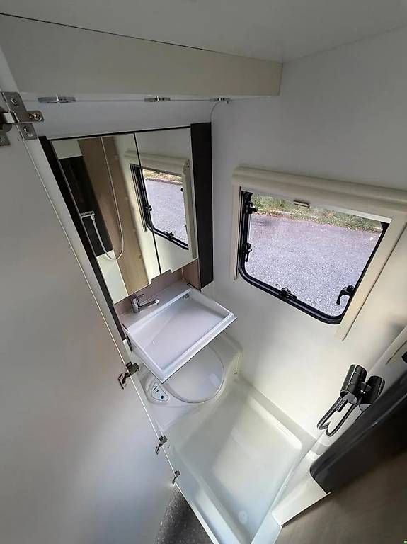 Veicoli da campeggio: Wohnwagen Adria Action 391 PH – Usato da Nänikon venduto da mro_yr59 3