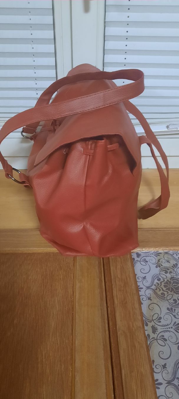 Taschen für Damen: DANIEL HECHTER TASCHE ROT – Gebraucht aus Turbenthal von tirare 3