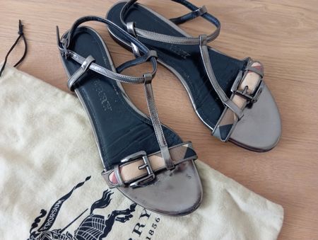 Burberry Sandalen Gr. 37 - Sommer-Schick!