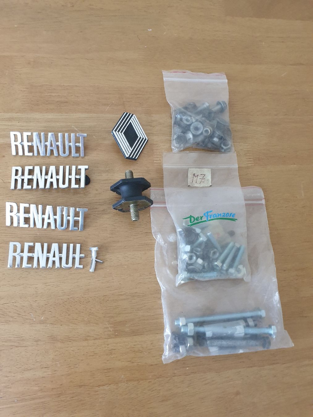 Renault Alle Autoersatzteile: Für Renault R4 Ersatzteile – Gebraucht aus Bad Ragaz von Stonefish55