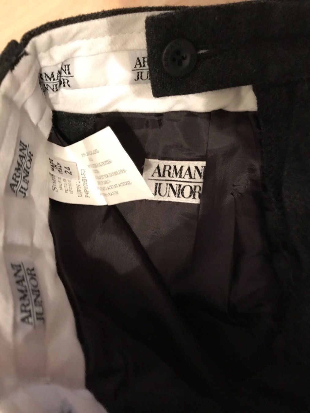 Armani Pantaloni: Armani Junior Hose, Grösse 24, neu – Nuovo (secondo la descrizione) da Wilderswil venduto da Renaissance1 4