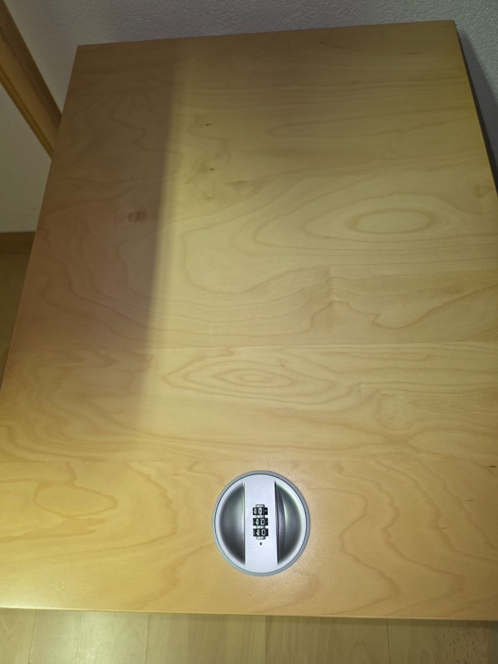 Ikea Banconi: GALANT Ikea Büromöbel / Korpus abschliessbar mit Code 🔑 – Usato da Madiswil venduto da Axenia01 1