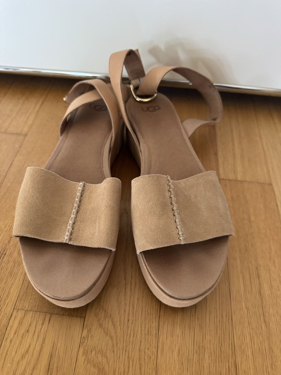 Ugg Scarpe da donna: UGG Sandalen, Gr 41 – Usato da Buchrain venduto da Knitsrek 2