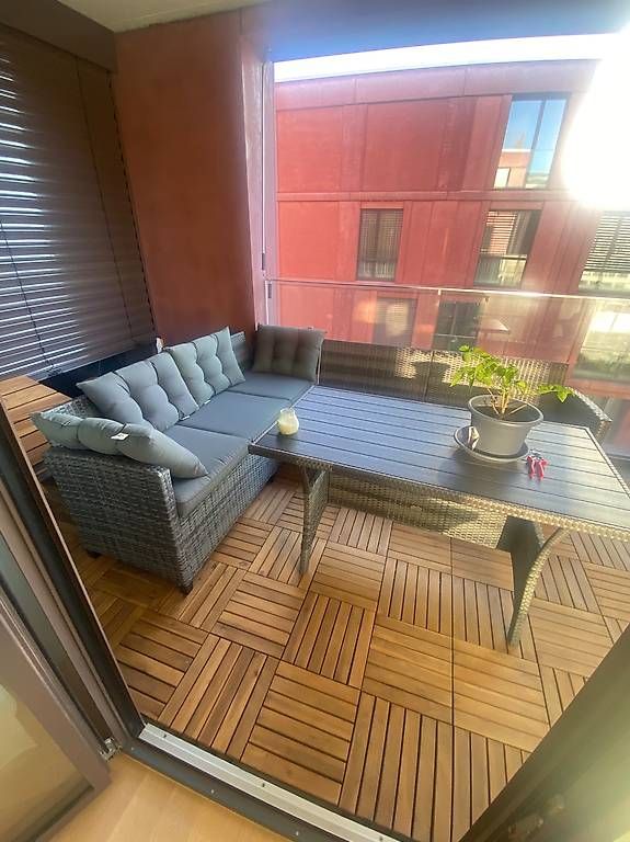 Sofas: Gartenlounge + Tisch – Gebraucht aus Winterthur von Physio17