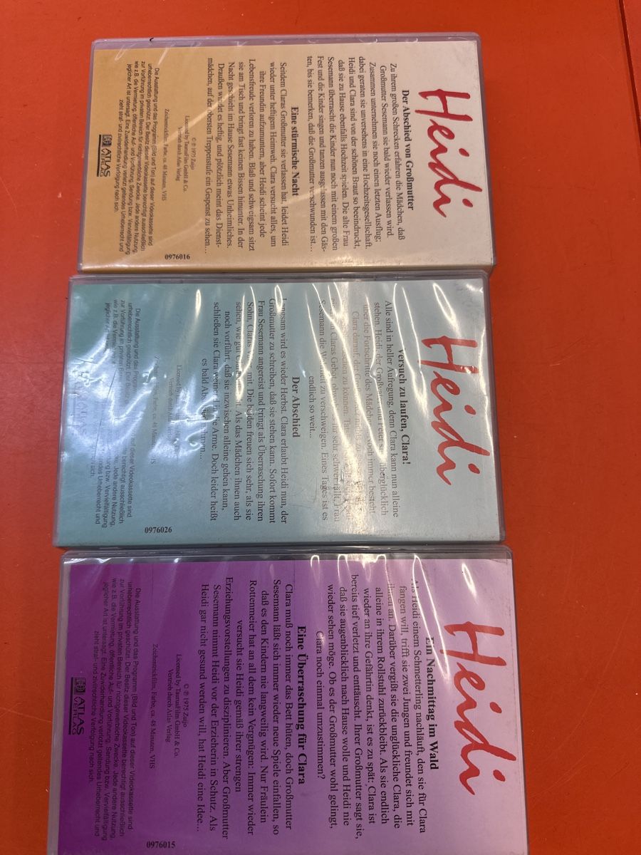 Tutti i VHS: 3 Heidi Filme VHS - Der Abschied uvm. – Usato da Frümsen venduto da Katzen0 1