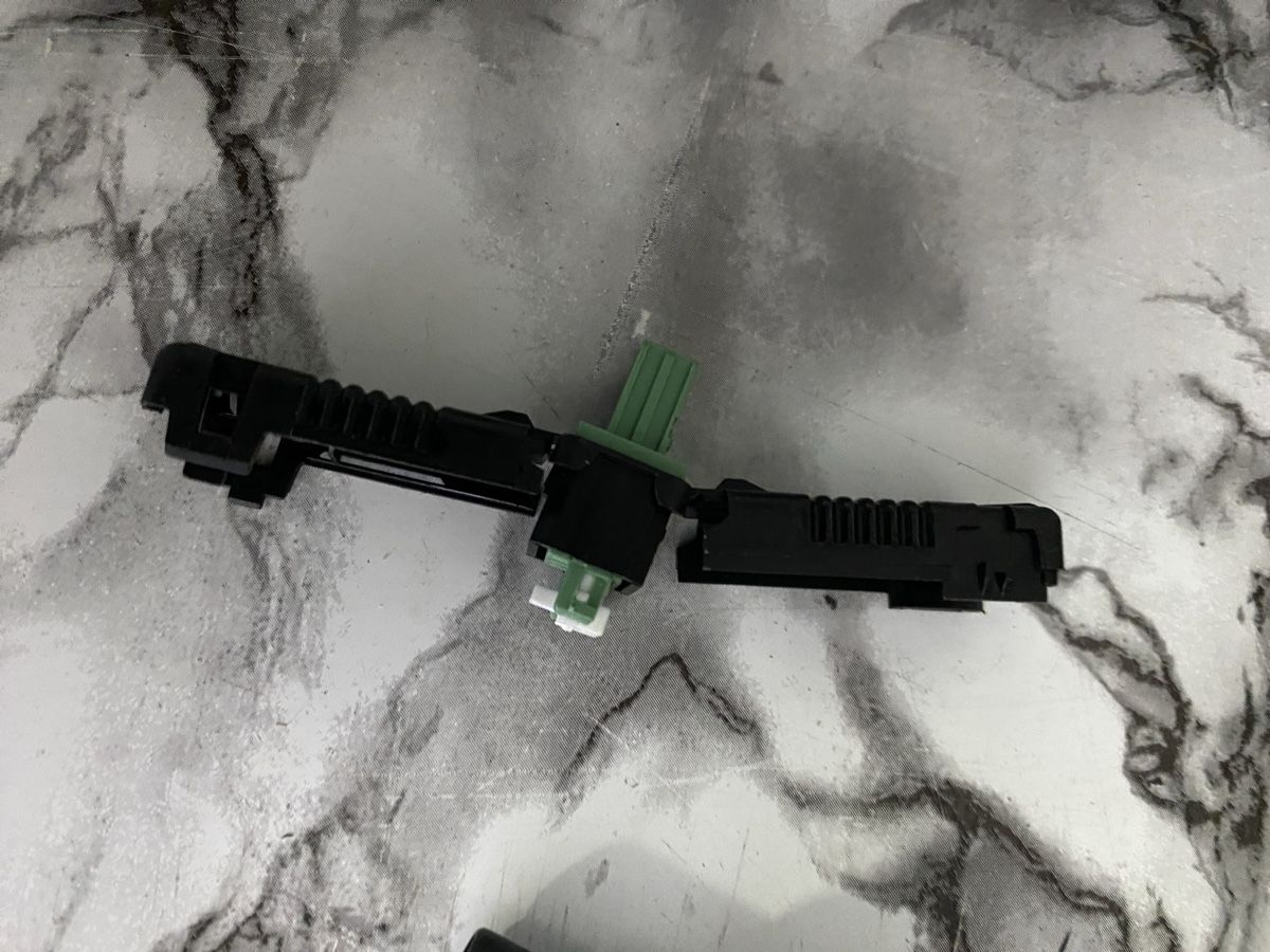 Spine: Stecker BST 1412F S1 – Nuovo (secondo la descrizione) da Samstagern venduto da Seesam 1