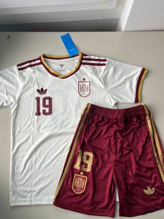 Lamine Yamal Trikot