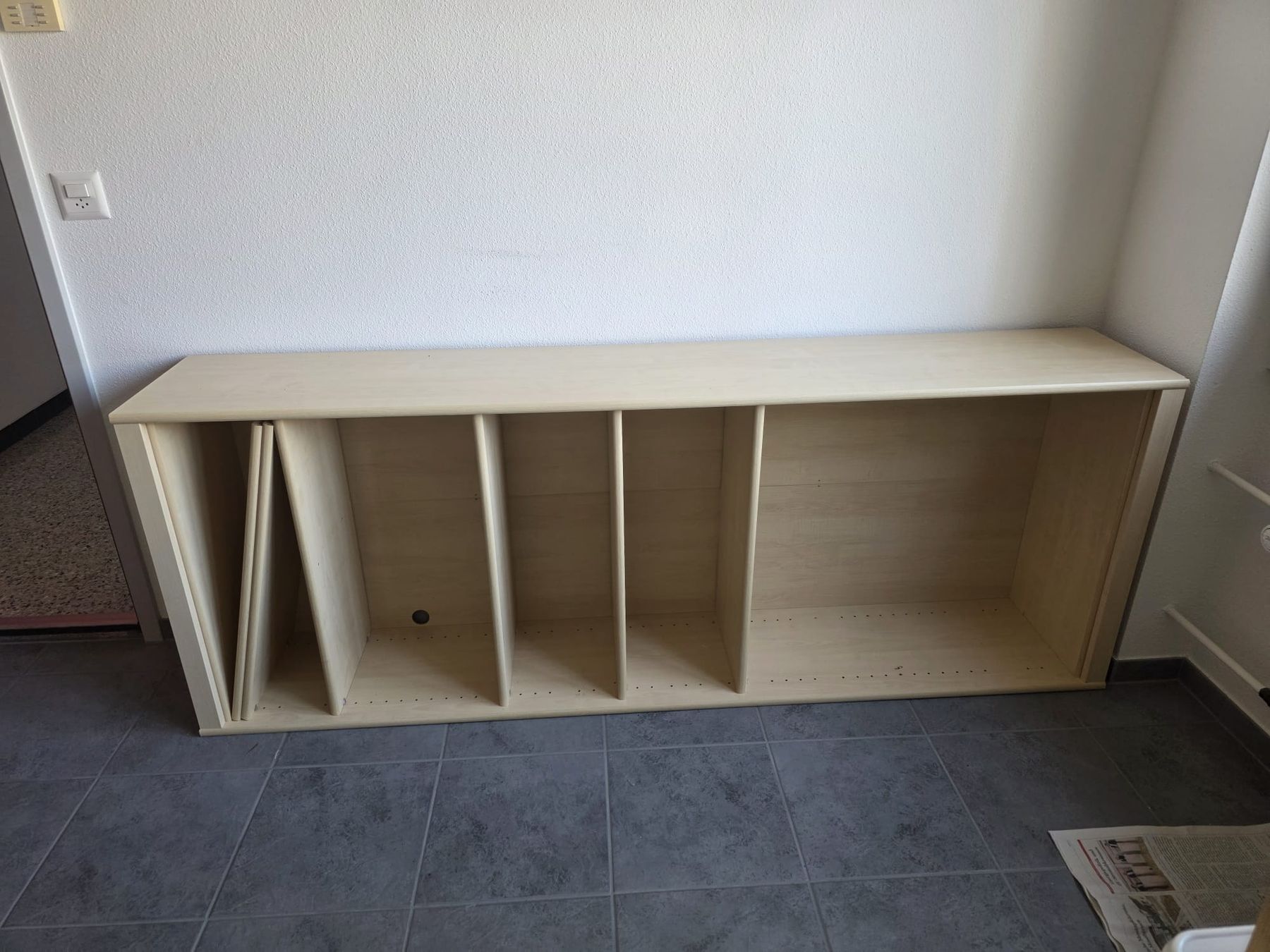 Scaffali: Holzregal, helles Holz, viel Stauraum – Usato da Uebeschi venduto da rom_x26s 1