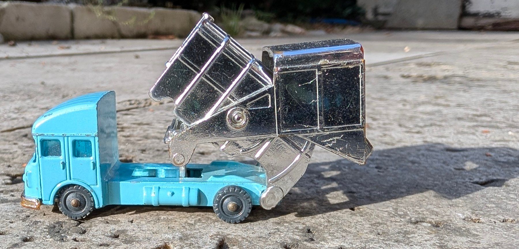 Jouets: Husky Models S&D refuse van – D'occasion à Reinach BL par angus74 2