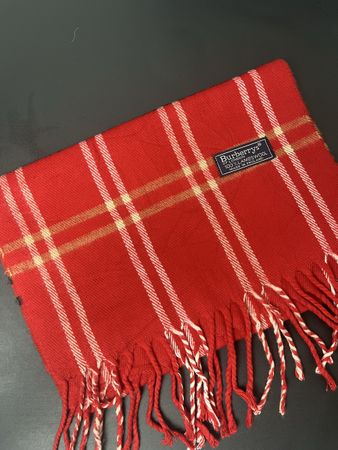 Écharpe Burberry rouge rouge 100% laine agneau